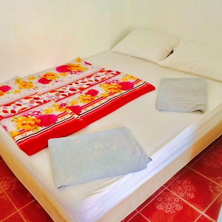 Bung House Hotel Phi Phi Don Exterior foto