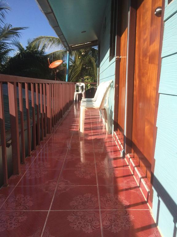 Bung House Hotel Phi Phi Don Exterior foto