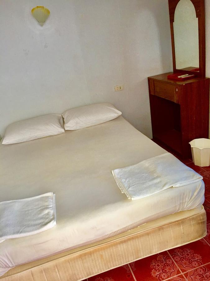 Bung House Hotel Phi Phi Don Exterior foto